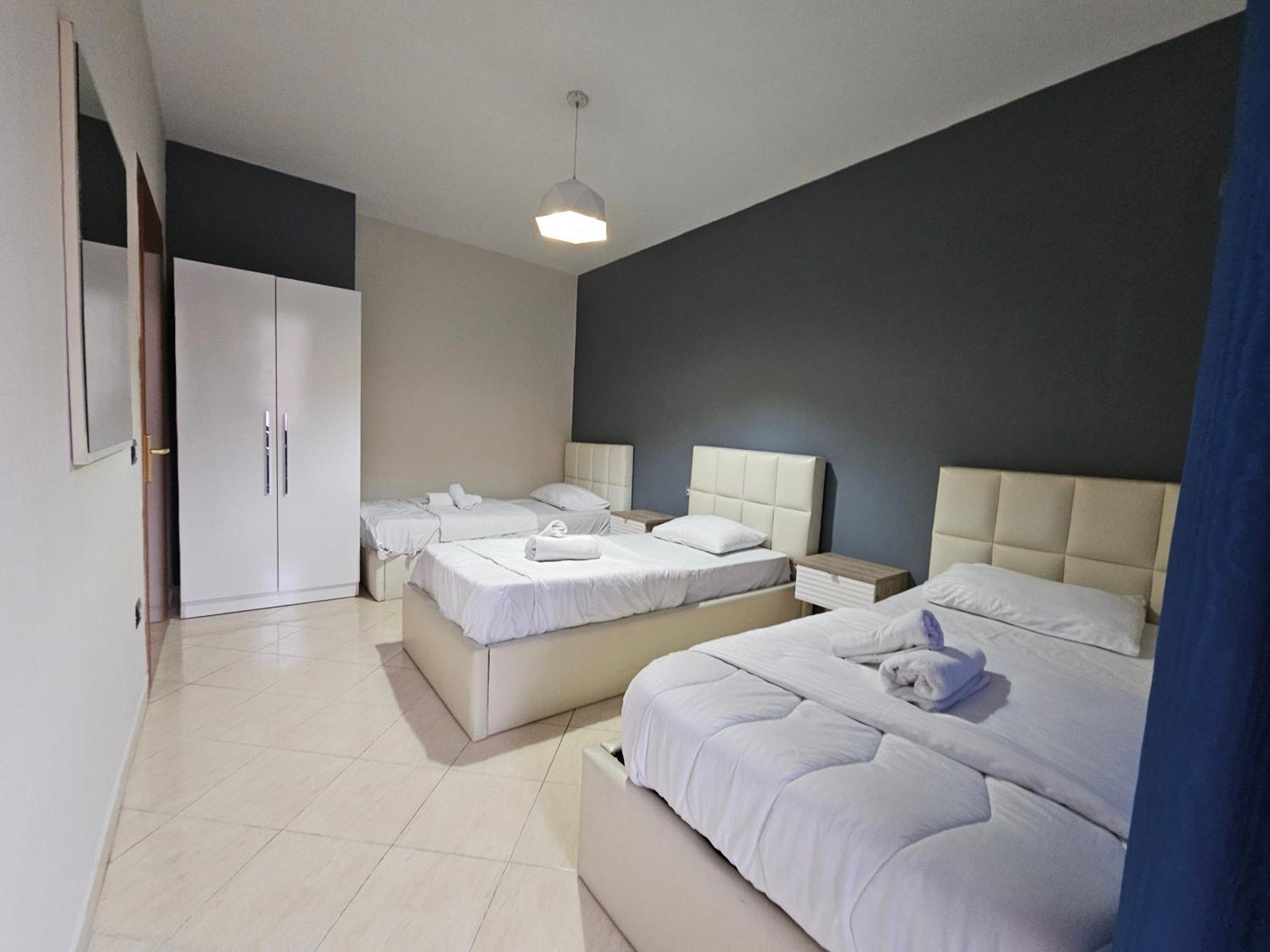 Aura Skanderbeg Square Apartments Tirana Eksteriør billede