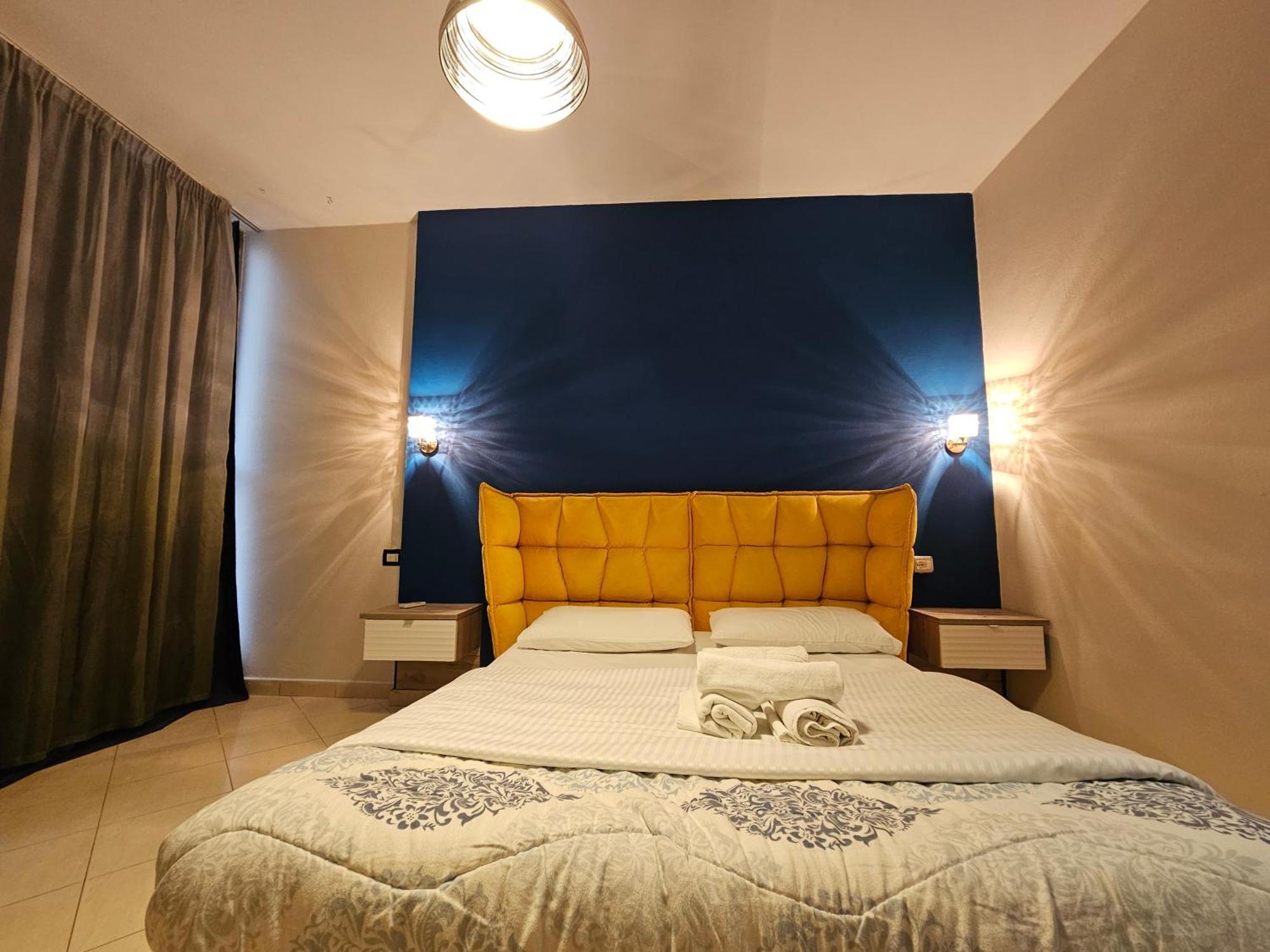 Aura Skanderbeg Square Apartments Tirana Eksteriør billede