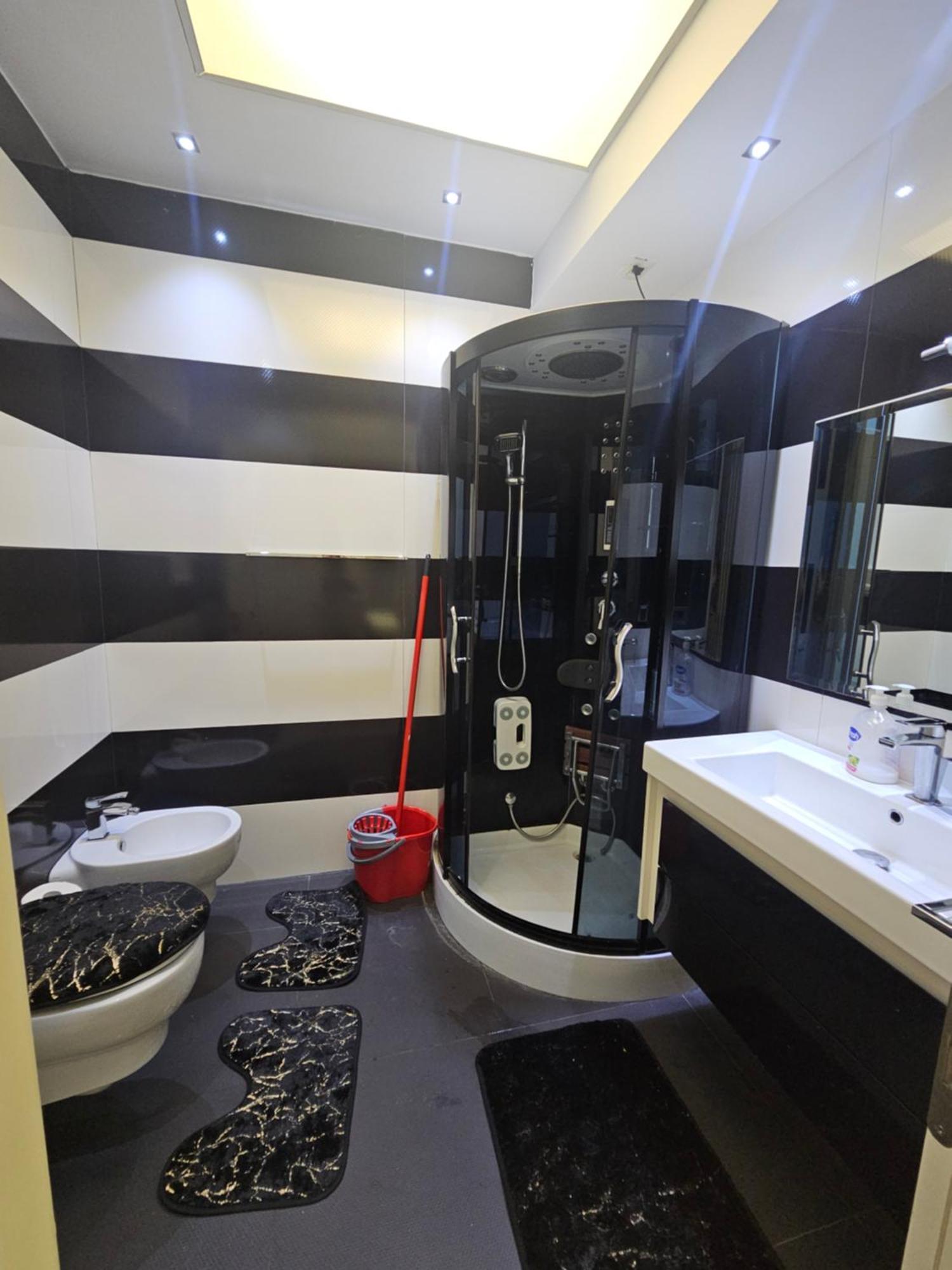 Aura Skanderbeg Square Apartments Tirana Værelse billede