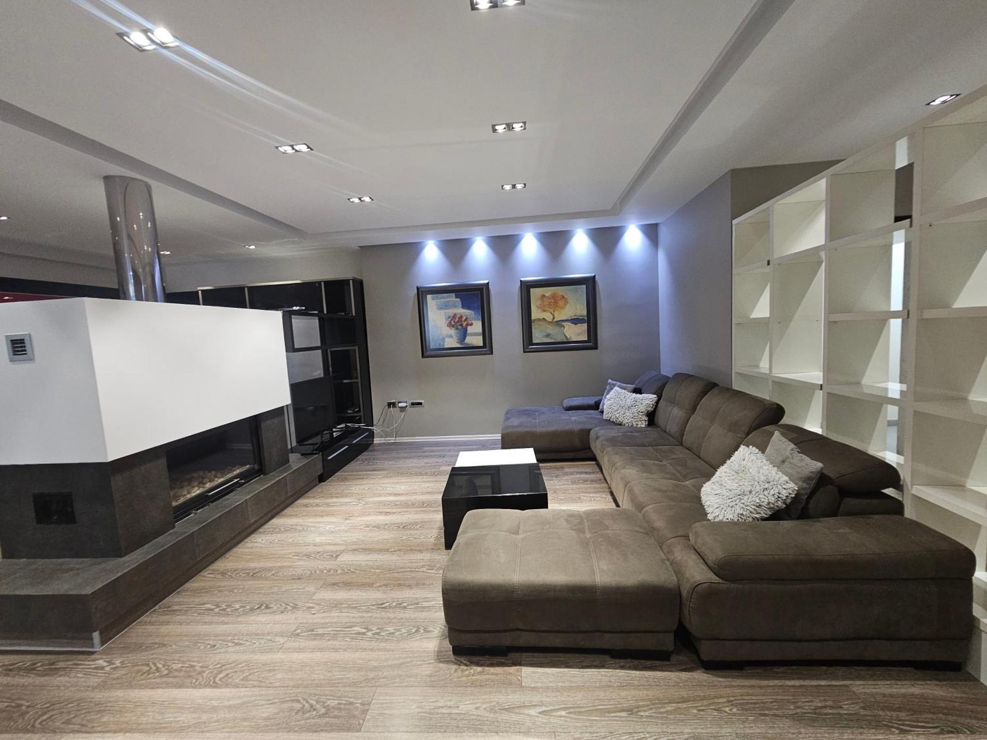 Aura Skanderbeg Square Apartments Tirana Eksteriør billede