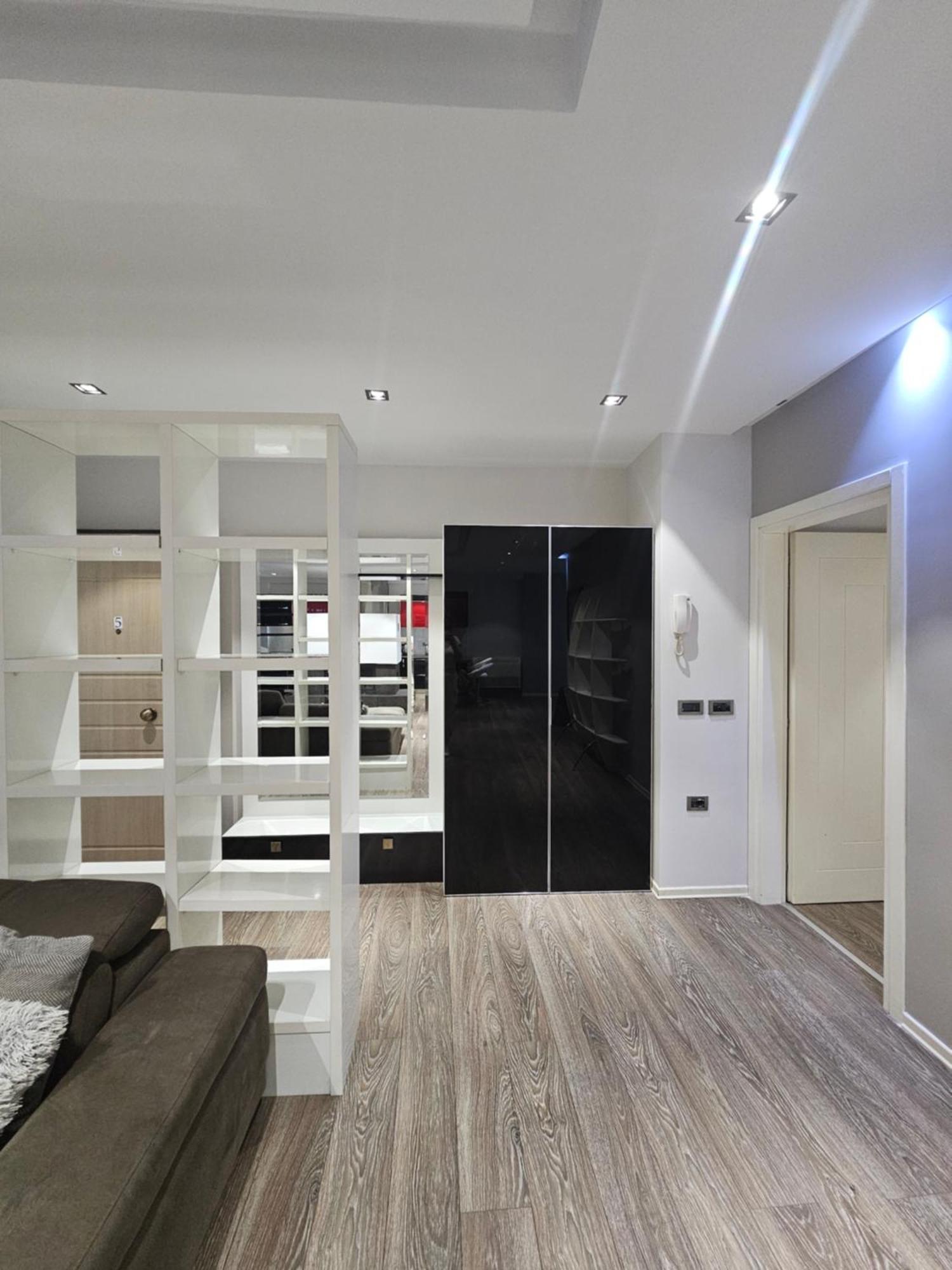 Aura Skanderbeg Square Apartments Tirana Eksteriør billede