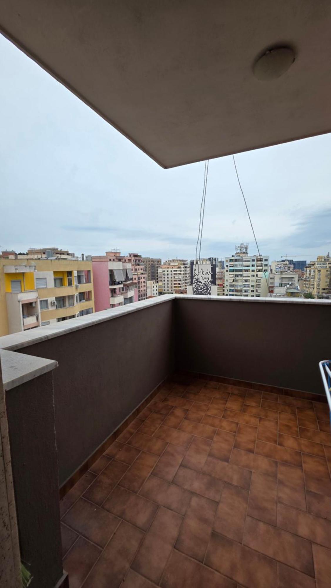 Aura Skanderbeg Square Apartments Tirana Værelse billede