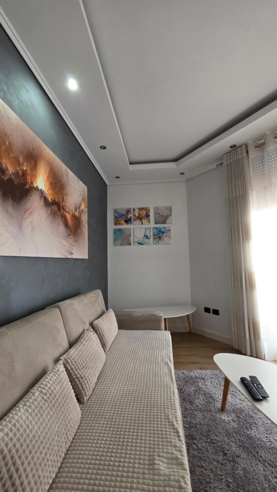 Aura Skanderbeg Square Apartments Tirana Eksteriør billede